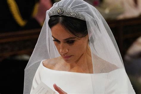 meghan markle wedding day jewelry.